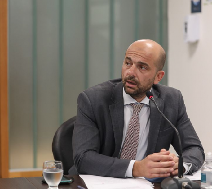 Mogetta apuntó sobre los pilotos de Aerolineas y los tildo de Casta